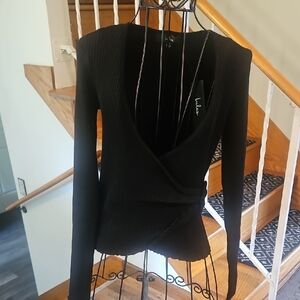 👚Lulu's Black Fitted Wrap Sweater